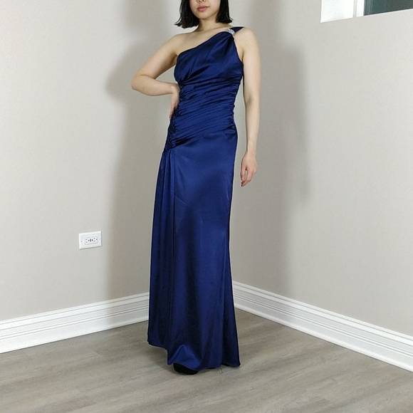 Juno Dresses & Skirts - Silky soft royal blue one shoulder evening gown